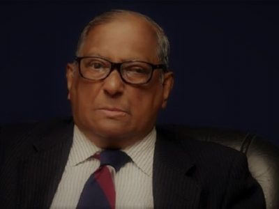 ড. আকবর আলি খান মারা গেছেন